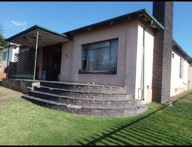 18 BEDROOM HOUSE FOR SALE IN ROSETTENVILLE